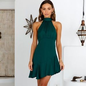 Never worn forest green mini dress. Perfect for weddings!
